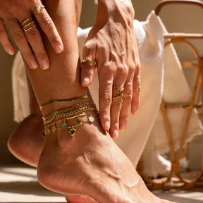 Tobillera Love Bañada en Oro de 18K