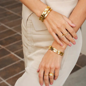 Brazalete Minimal Bañado en Oro de 18k