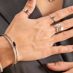 Brazalete Capas Ónix - Plata