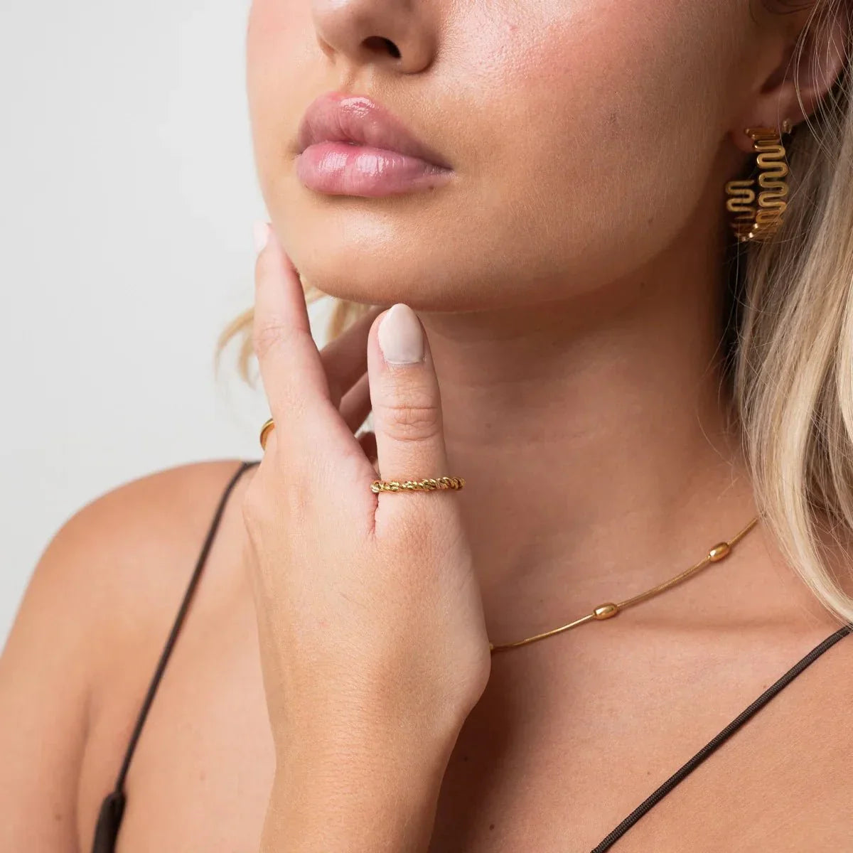 Anillo Espiral Bañado en Oro de 18K