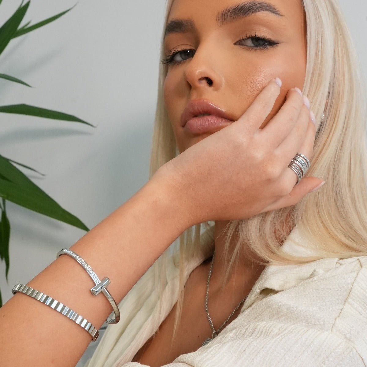 Brazalete T-Bar Elegance - Plata