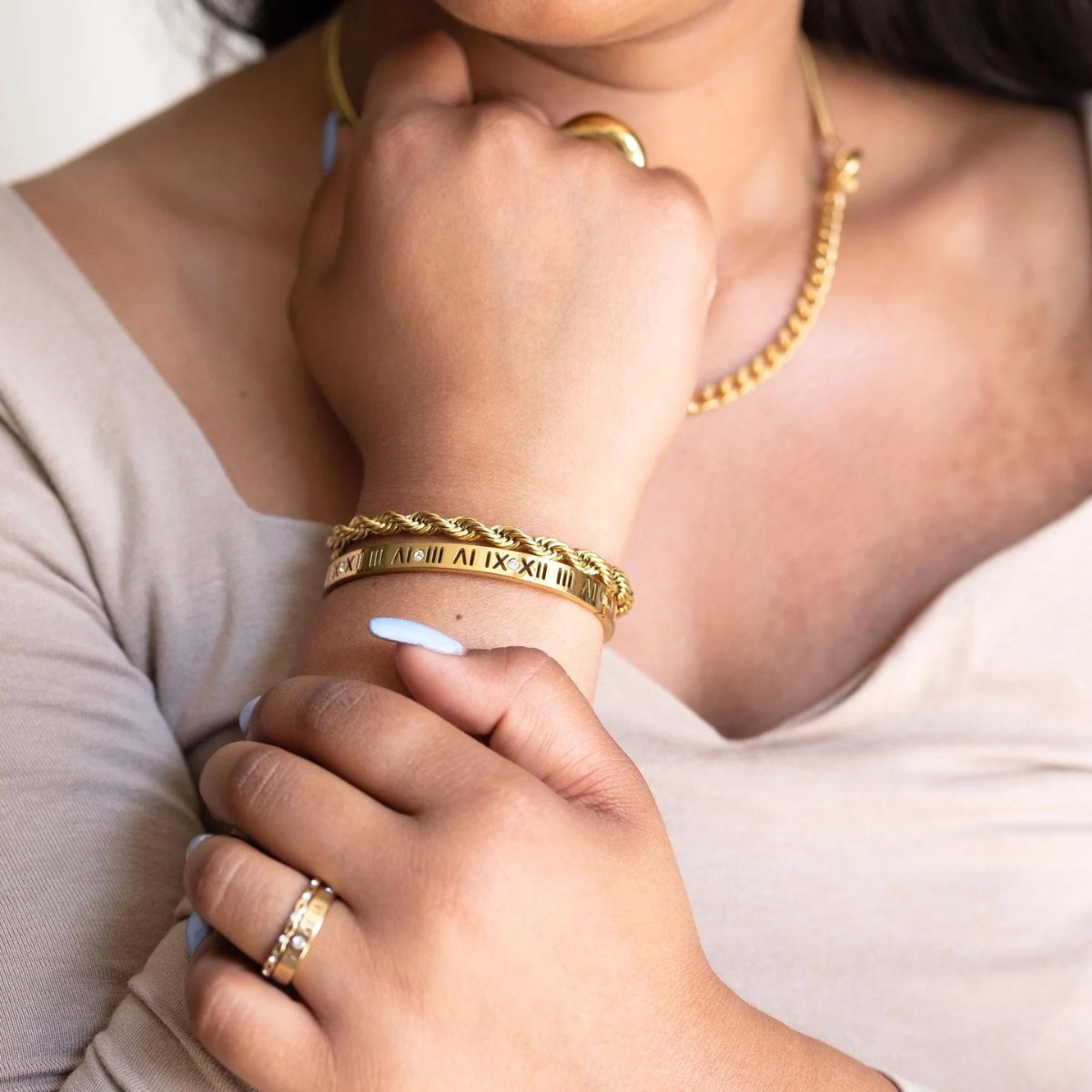 Brazalete Algarismo Romanos Bañado en Oro 18K