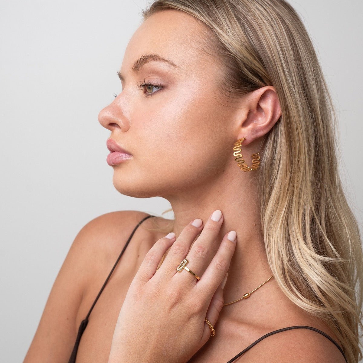 Aro Zig Zag Bañado en Oro 18k