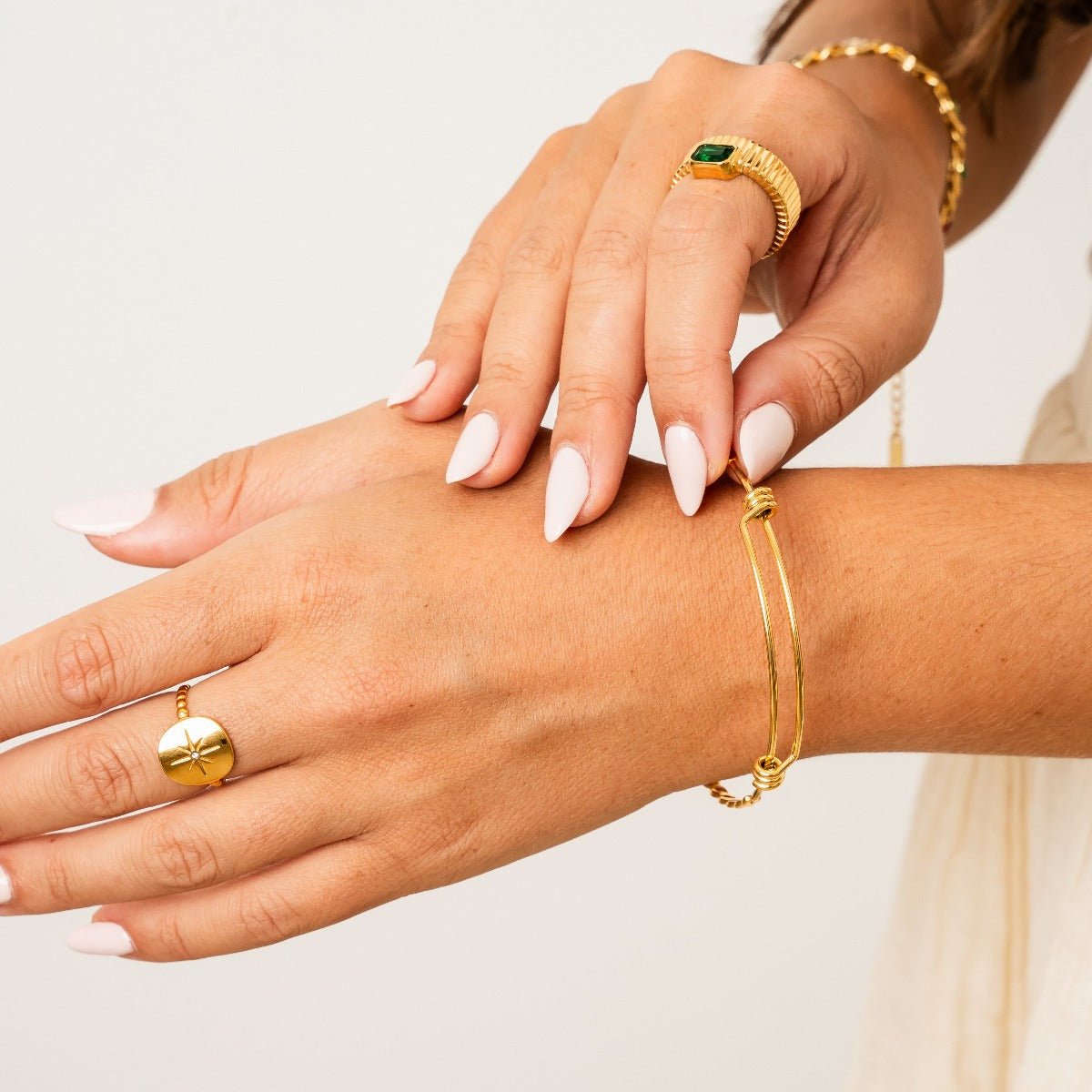 Brazalete Eva Delicado Bañado en Oro 18k