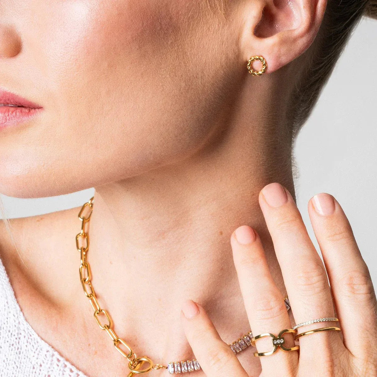 Aro Twist Bañado en Oro 18k