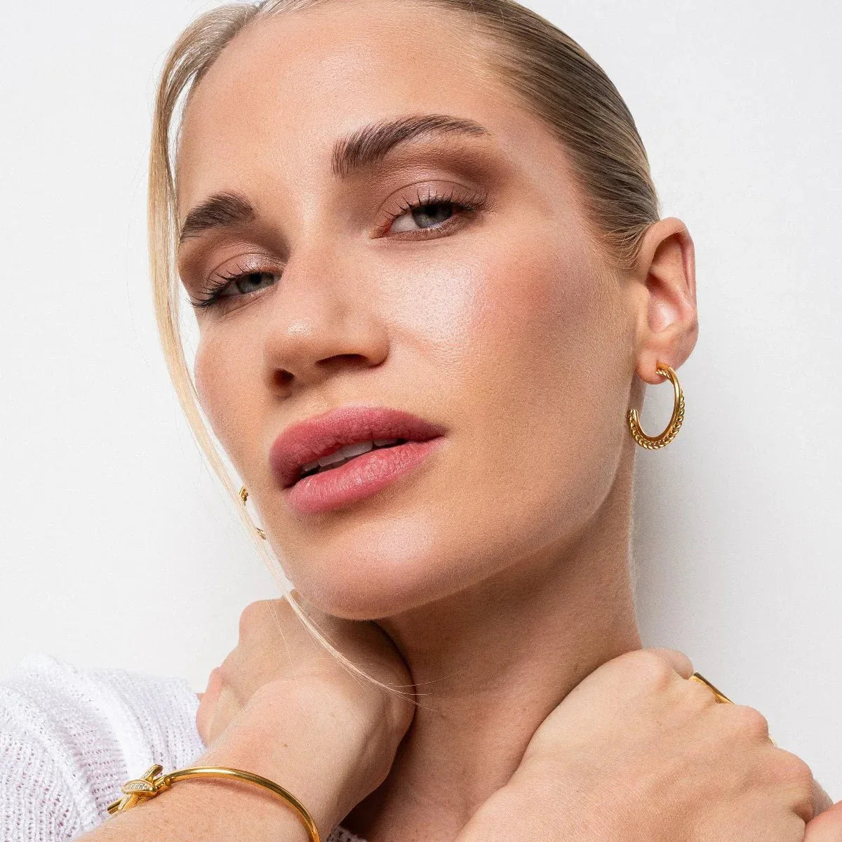 Aros de Argola Madison Bañado en Oro 18k