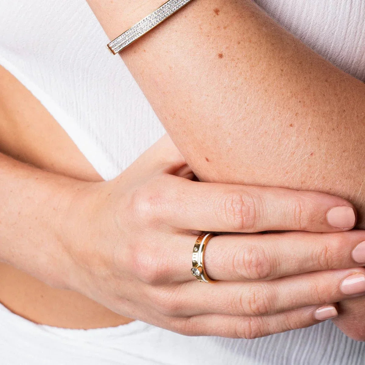 Anillo Rainha Piedra Cristal Bañado en Oro 18k