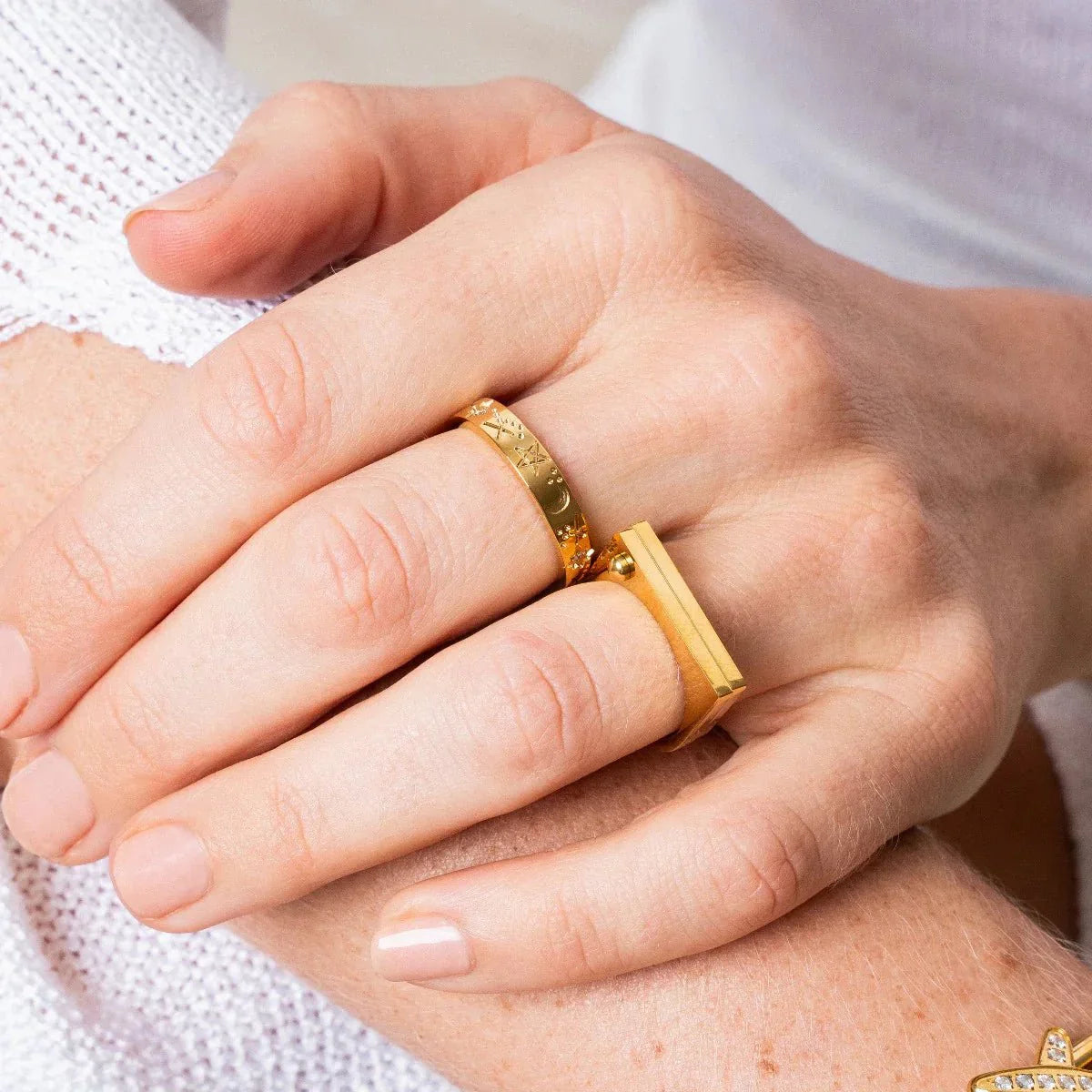 Anillo Parafuso Plano Bañado en Oro 18k