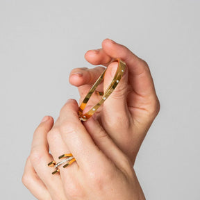 Brazalete Algarismo Romanos Entrelaçados Banho Oro 18k