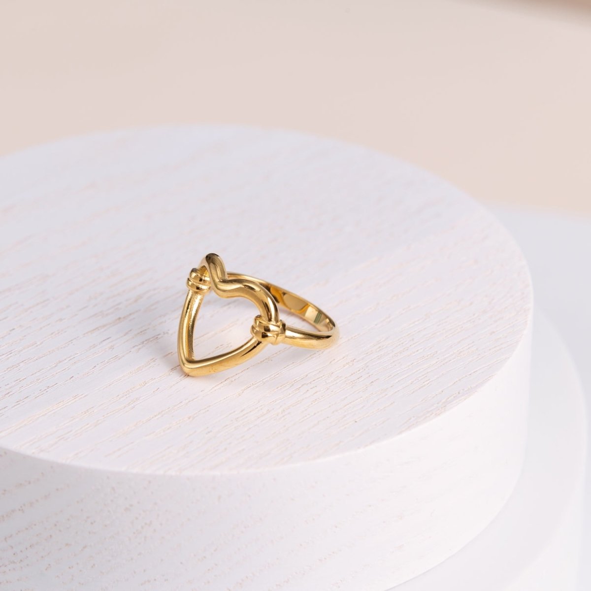 Anillo  Corazón Vazado Bañado en Oro 18k