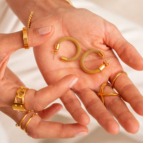 Aro de Argola Isabella Malha Bañado en Oro 18K