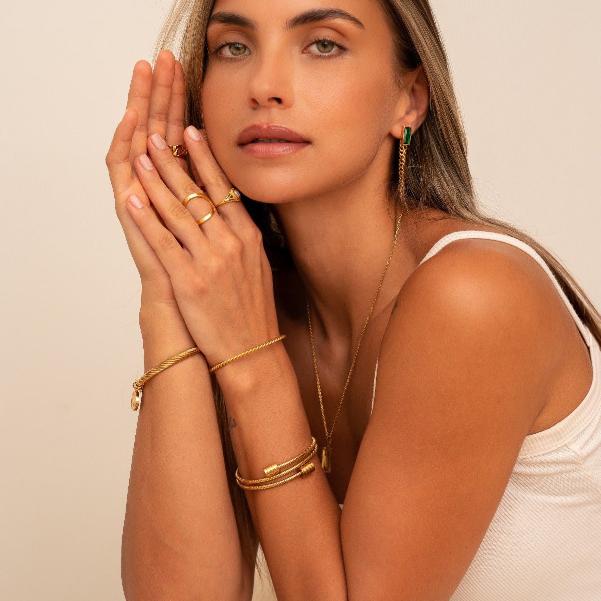 Brazalete Twist Bañado en Oro 18K