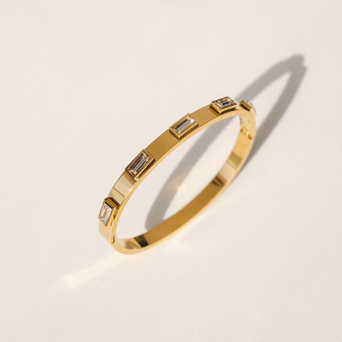 Brazalete Cristais Navete Bañado en Oro 18K