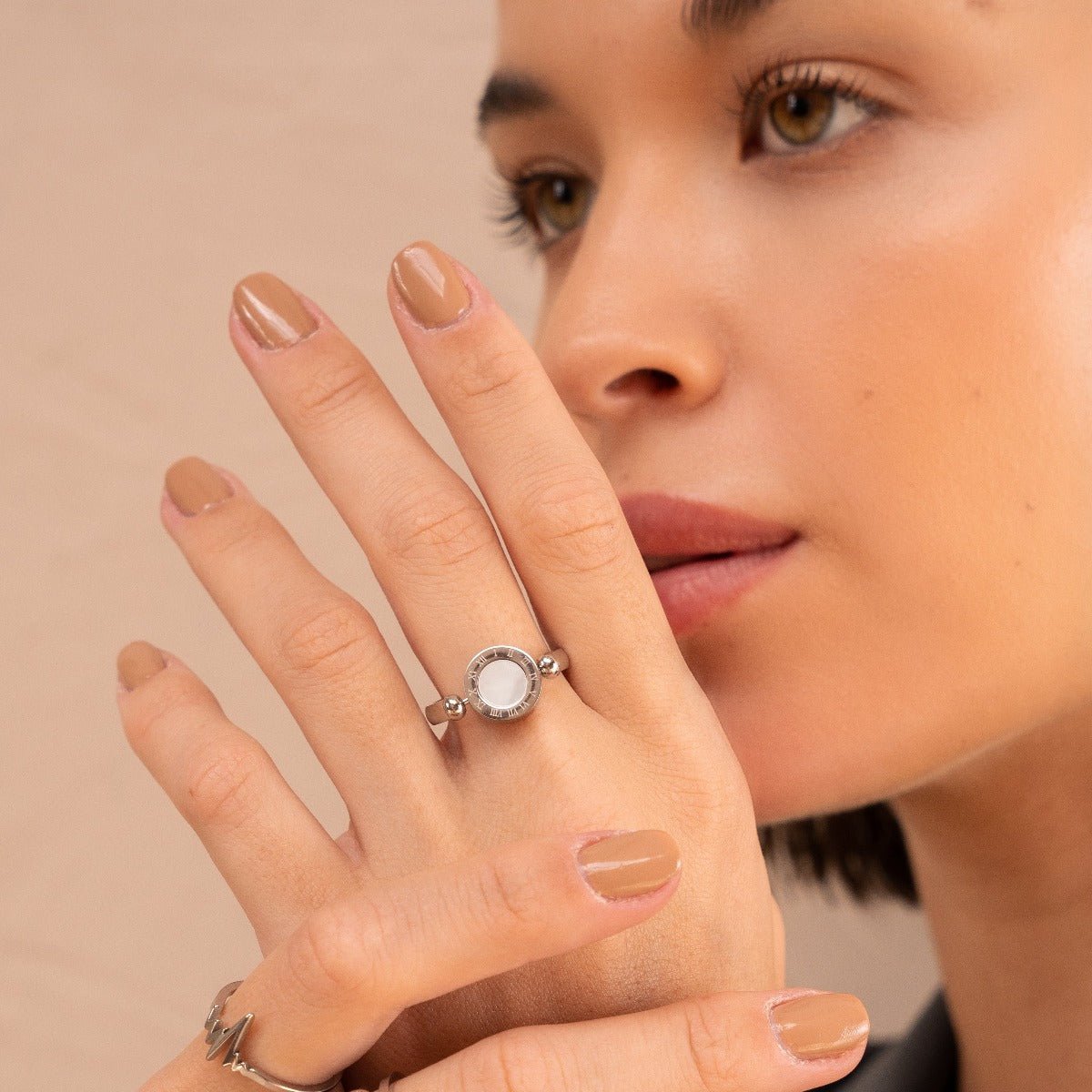 Anillo Giratório Numeral Romano - Plata