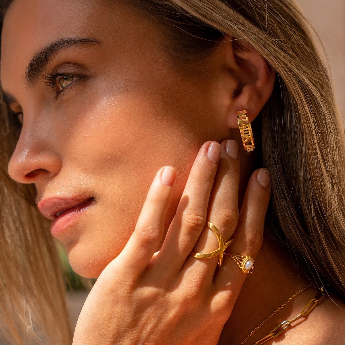 Anillo em X Bañado en Oro 18K