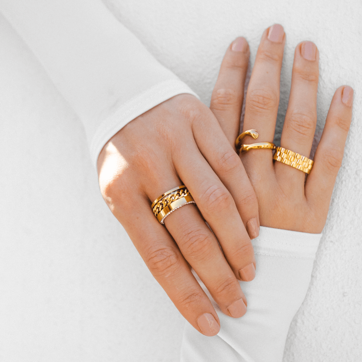 Anillo Elos Zirconia Bañado en Oro 18K